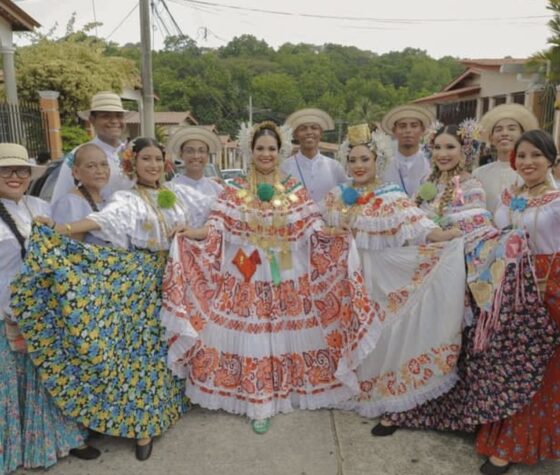 La Junta Comunal de Victoriano Lorenzo celebra el éxito de su participación en el Desfile Nuestras Polleras